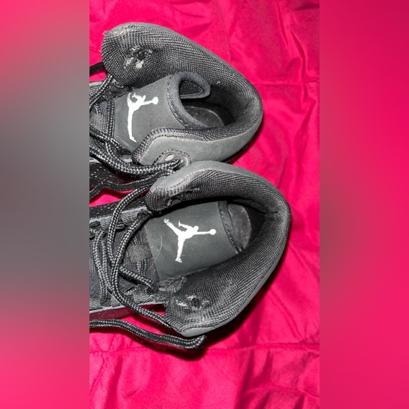 Jordans - Picture 3 of 7